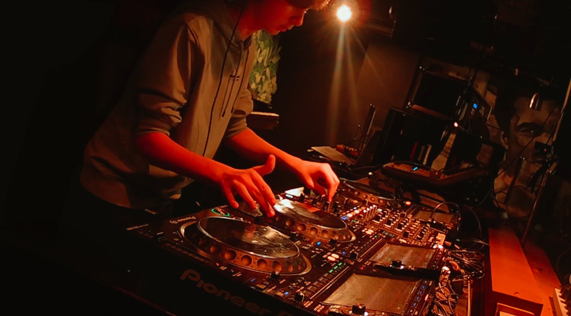 Zac Harris practice DJ set at World HQ